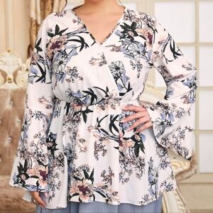 ~Final⭐~SHEIN Floral Peplum Blouse